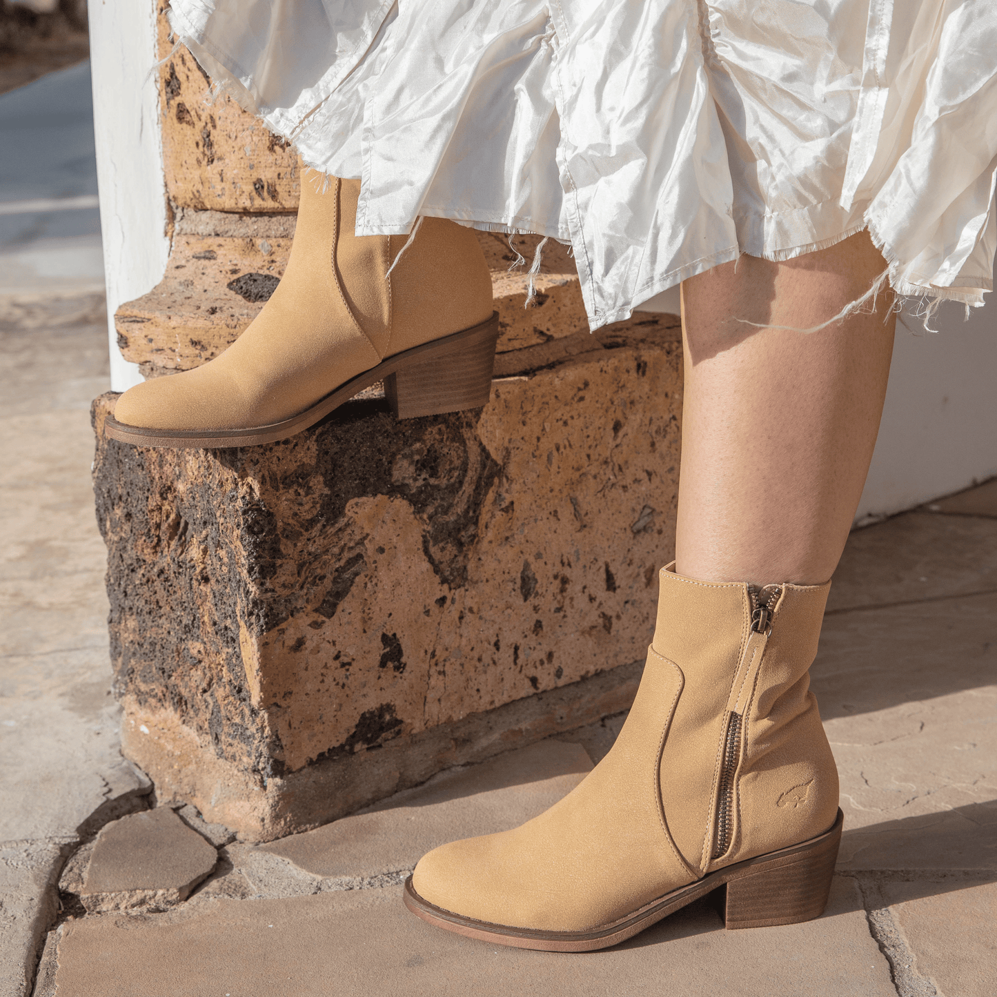 Yonder Camel Boot